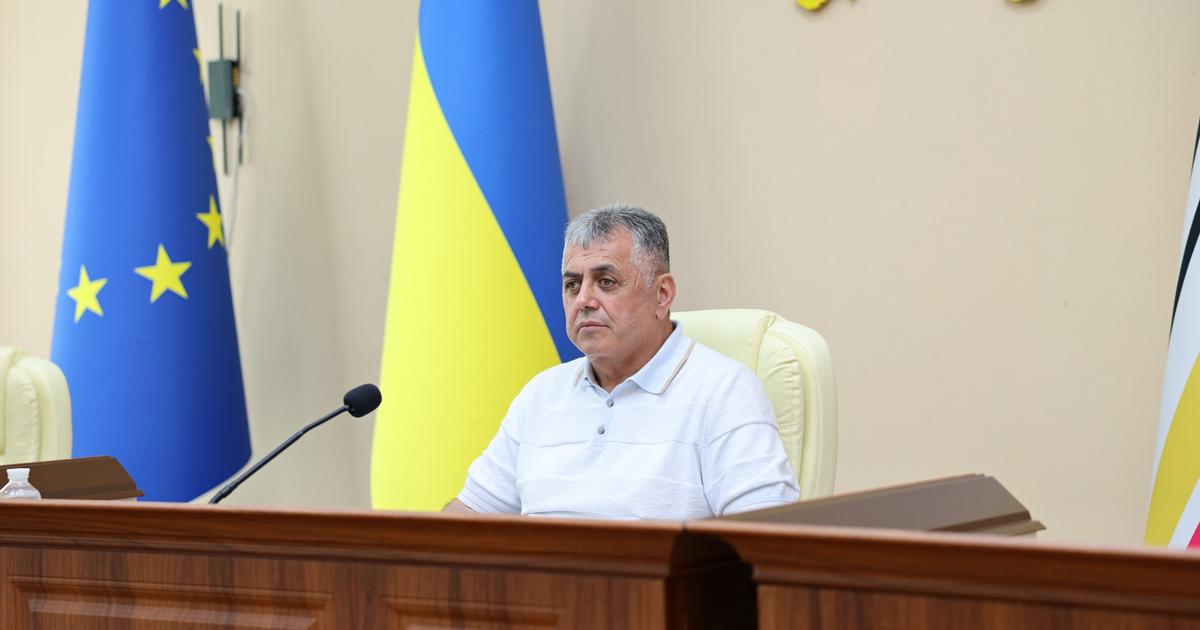 У П’ятихатках з ножем напали на міського голову: поліція розшукує …