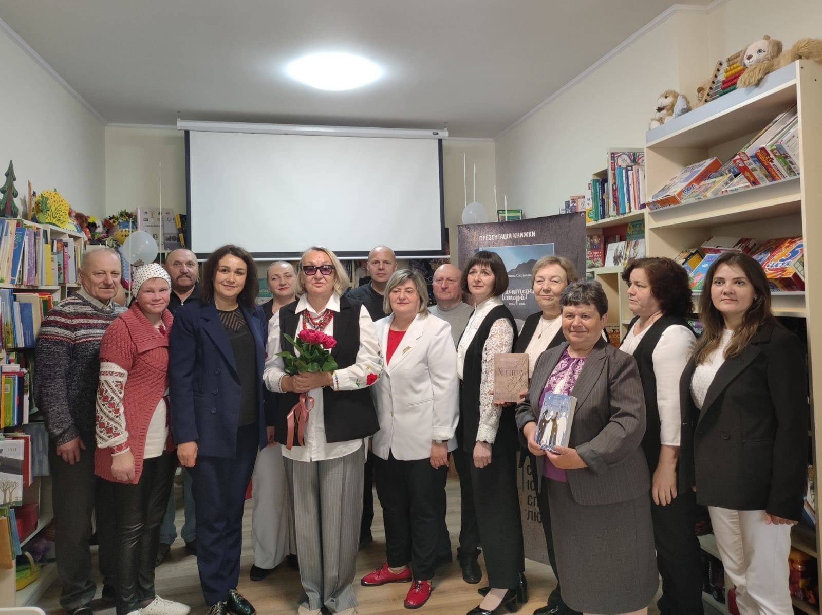 У Підгайцях презентували новий роман Людмили Охріменко «Хрещена»