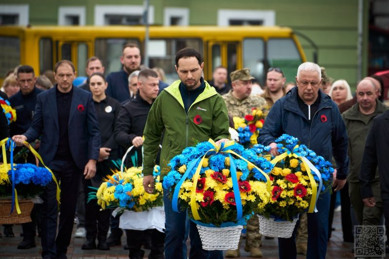 У Рівному вшанували День пам’яті та перемоги над нацизмом (ФОТО)