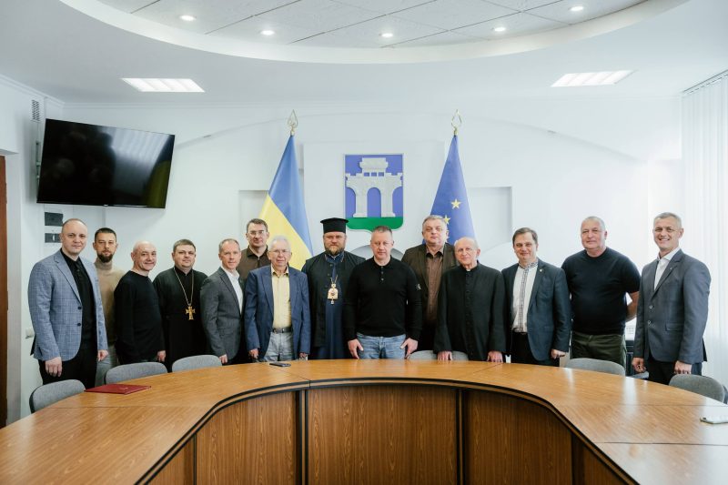 У Рівному відбувся молитовний ранок за участі представників різних конфесій …