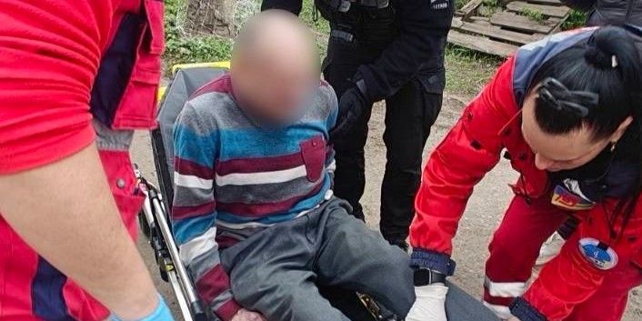 У Слов'янську патрульні допомогли літньому чоловікові, який знепритомнів на вулиці …