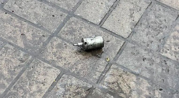 У Слов’янську 17-річний юнак підібрав невідомий вибухонебезпечний предмет і отримав …
