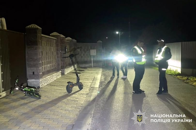 У Старокостянтинові 14-річний хлопець на електросамокаті наїхав на 6-річного велосипедиста: …