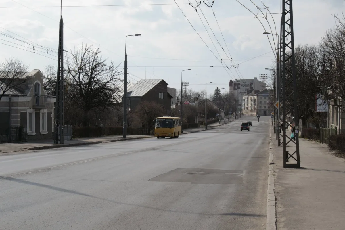 У Тернополі зупинився транспорт на проспекті Бандери