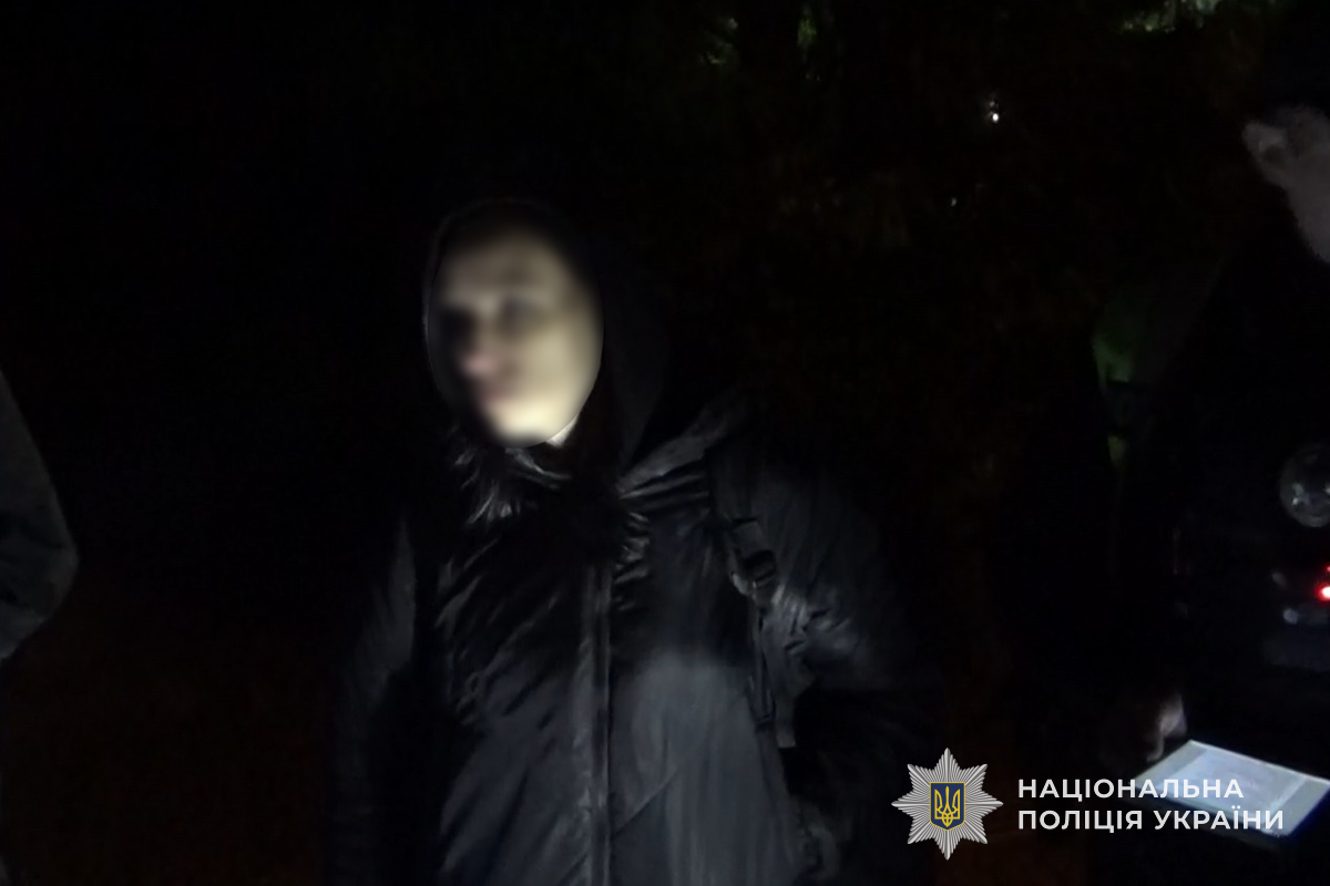 У Тернополі патрульні зупинили нетверезу самокатницю з наркотиками, яка назвалася …