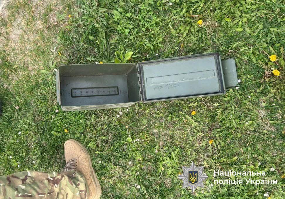 У Тернополі поблизу «МакДональдзу» виявили підозрілий ящик: деталі від поліції