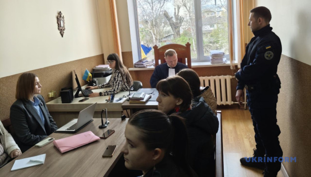 У Тернополі суд щодо прав на картини Марчука перенесли через …