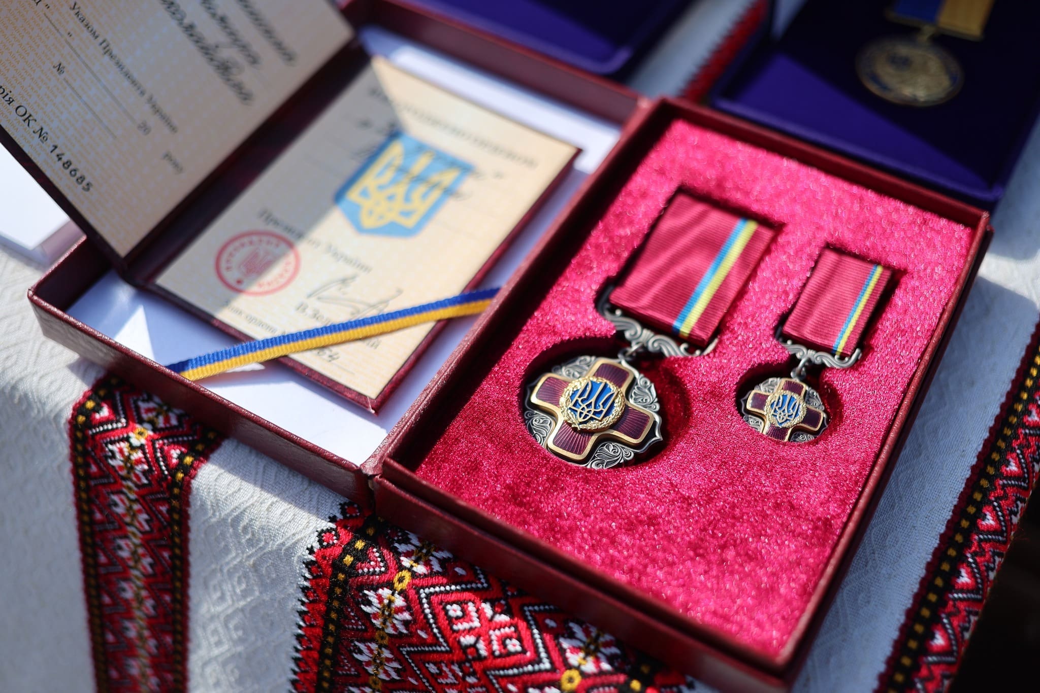 У Тернополі урочисто відзначили День Героїв та нагородили захисників