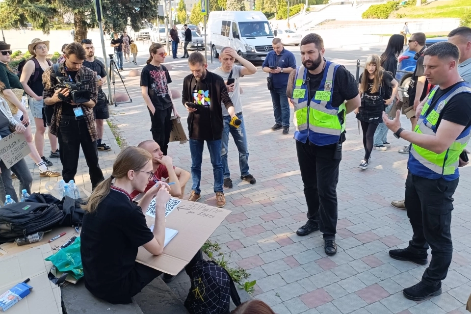 У Тернополі 6 травня не відбувся мітинг проти нового Цивільного …