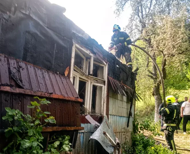 У Тячівському районі горів житловий будинок