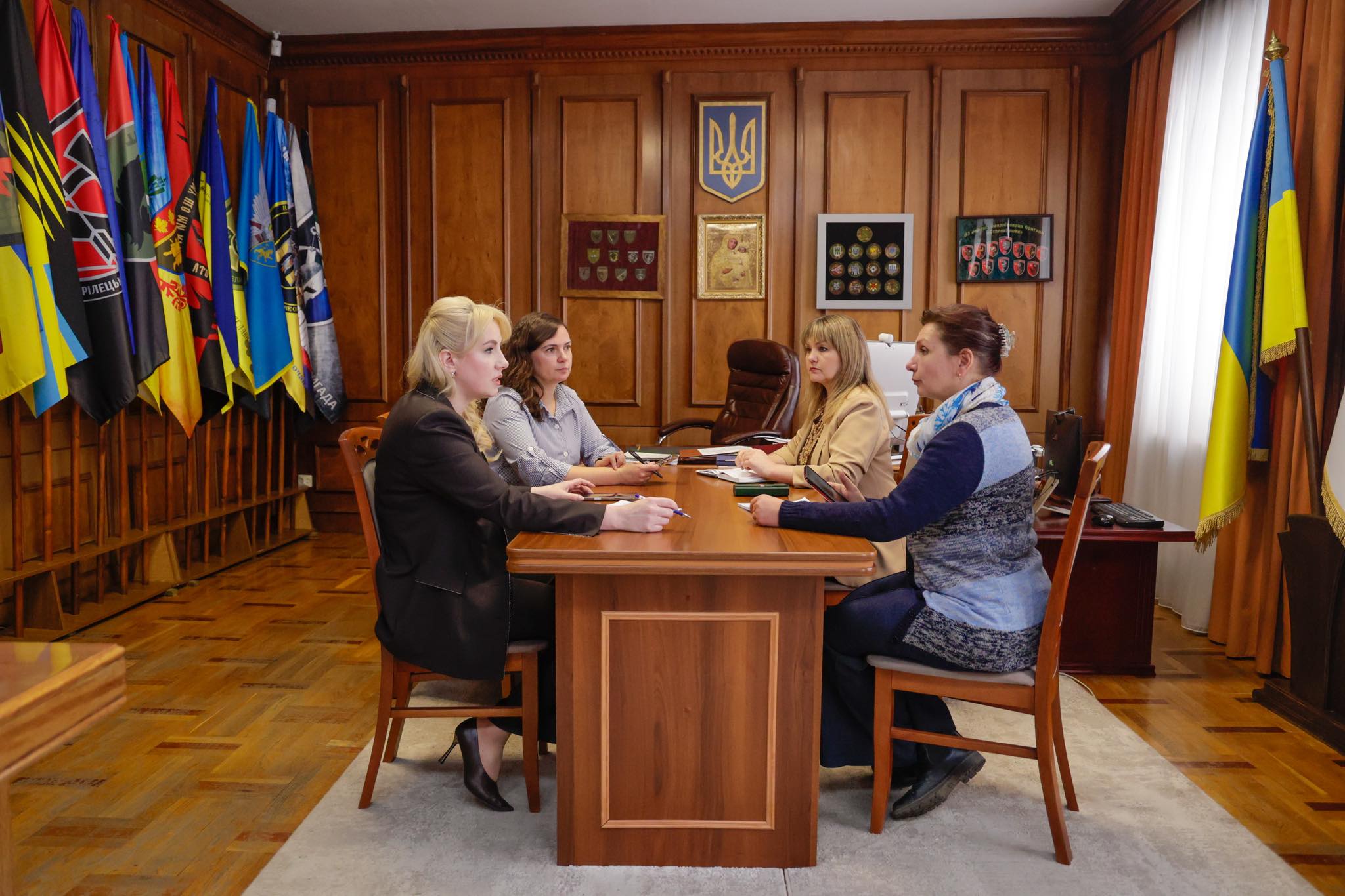 У Франківську дружини захисників створюють документальну виставу-рефлексію