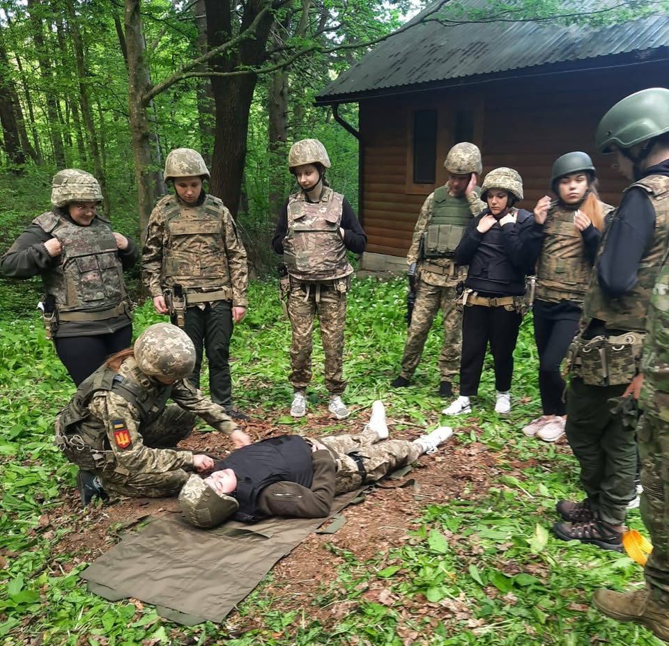 У Франківську завершили 48-годинну програму підготовки студентів з національної безпеки