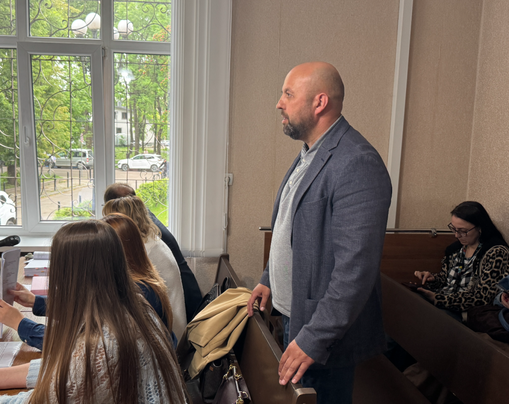 У Франківську суд продовжив тимчасове усунення мера Галича Олега Кантора …