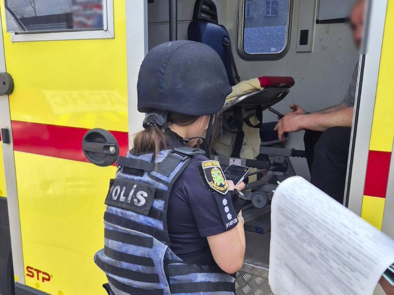 У Харкові БпЛА влучив у гаражний кооператив: постраждали двоє чоловіків