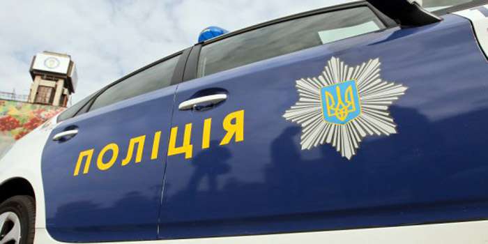 У Харкові НПУ перевіряє випадок, коли людину затягли в бус …
