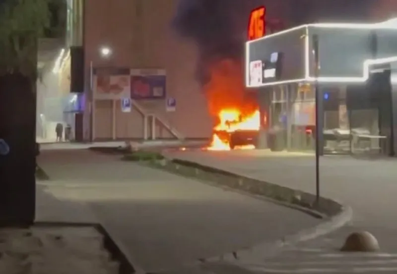 У Харкові вибухнув військовий пікап: перші подробиці