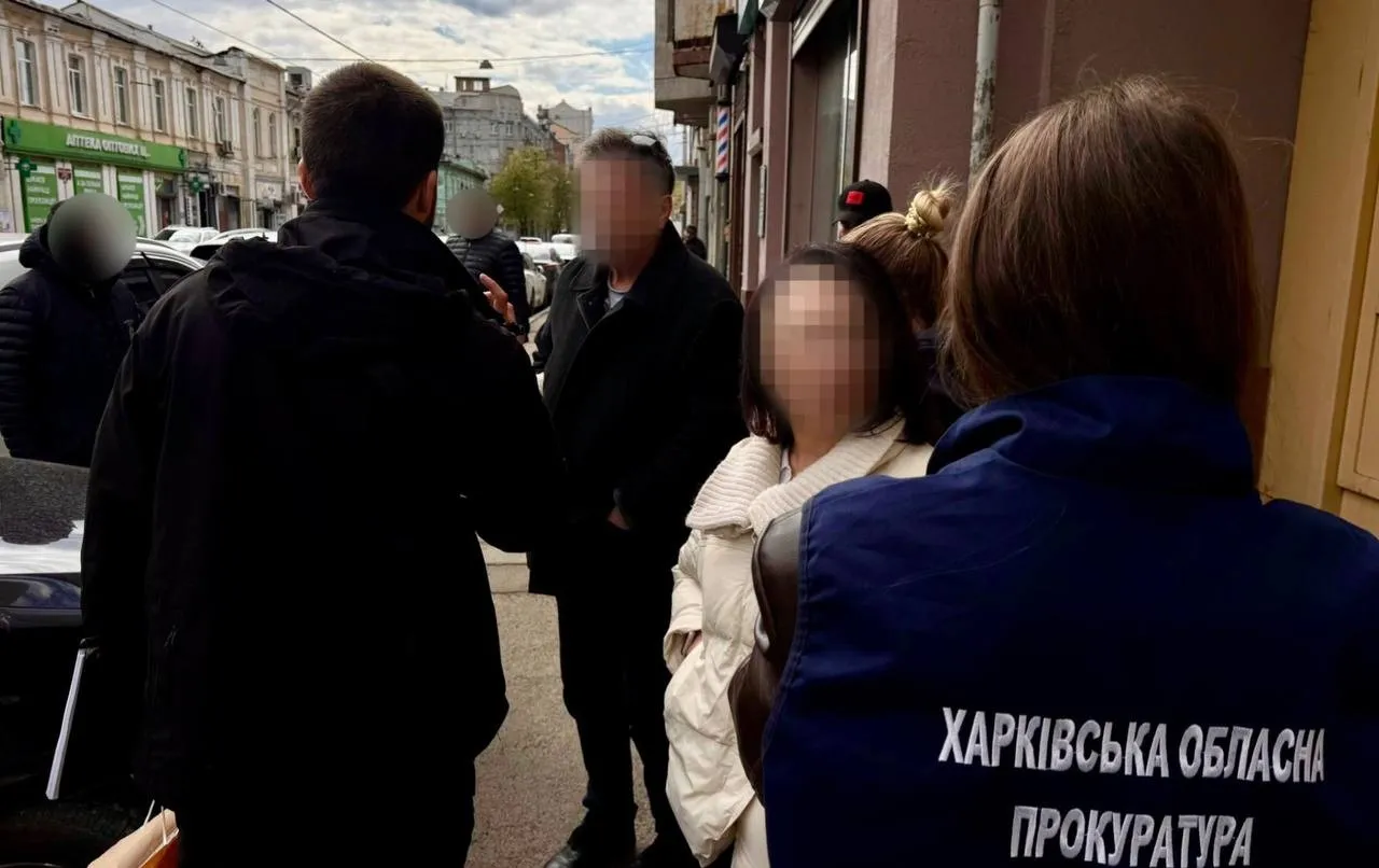 У Харкові викрили схему поборів у відділі виконавчої служби