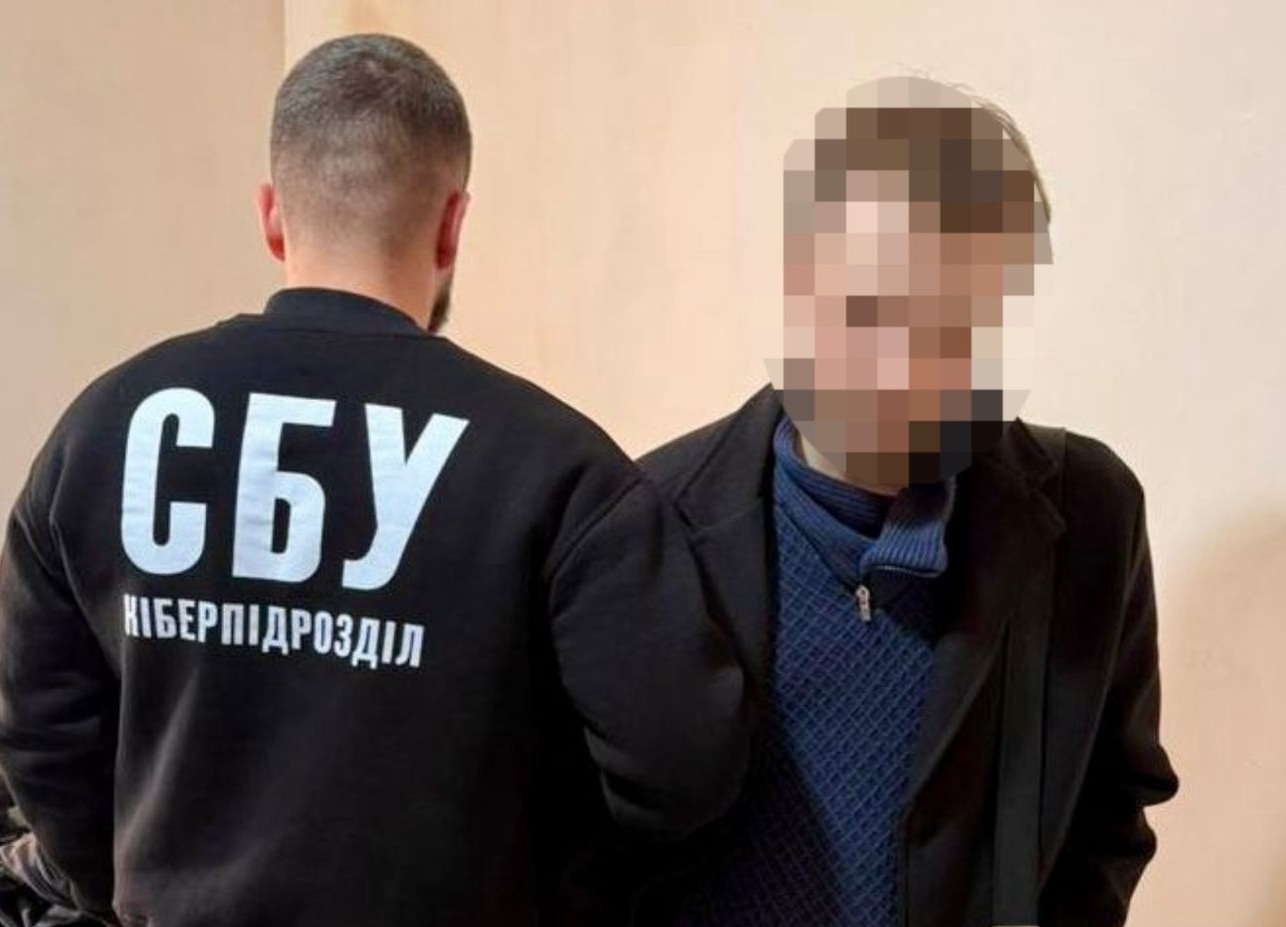 У Харкові затримали чоловіка, який, ймовірно, підпалював авто