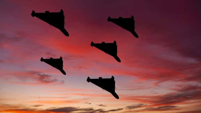 У Харкові пролунала чергова серія вибухів: прильоти зафіксовано поруч із …