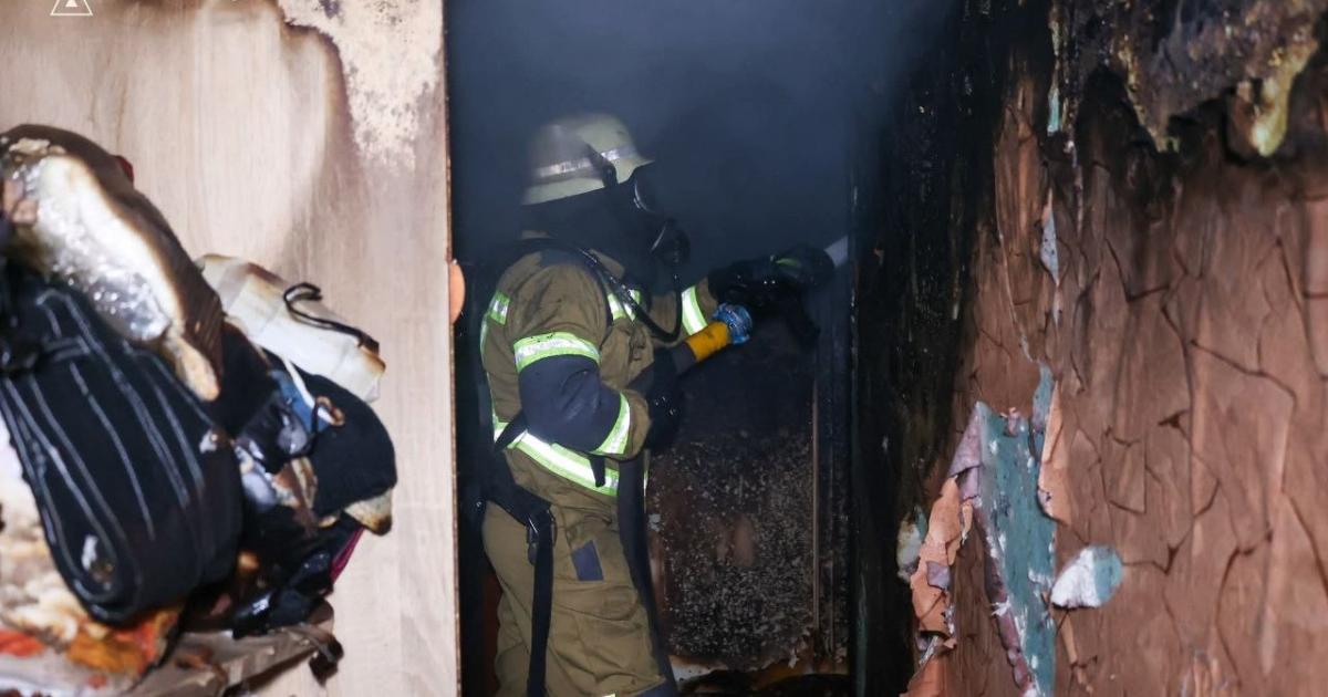 На пожежі у Харкові врятували дітей, але загинув чоловік