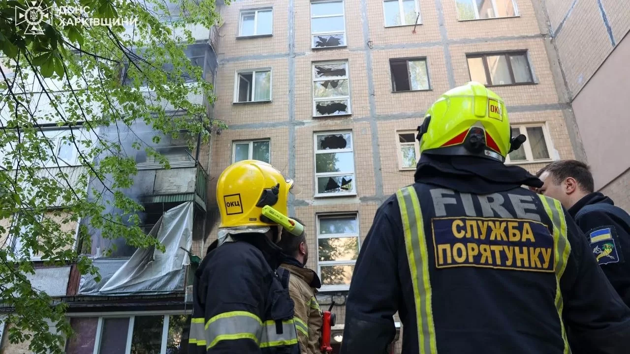 У Харкові під час пожежі у багатоповерхівці загинув чоловік: врятовано …