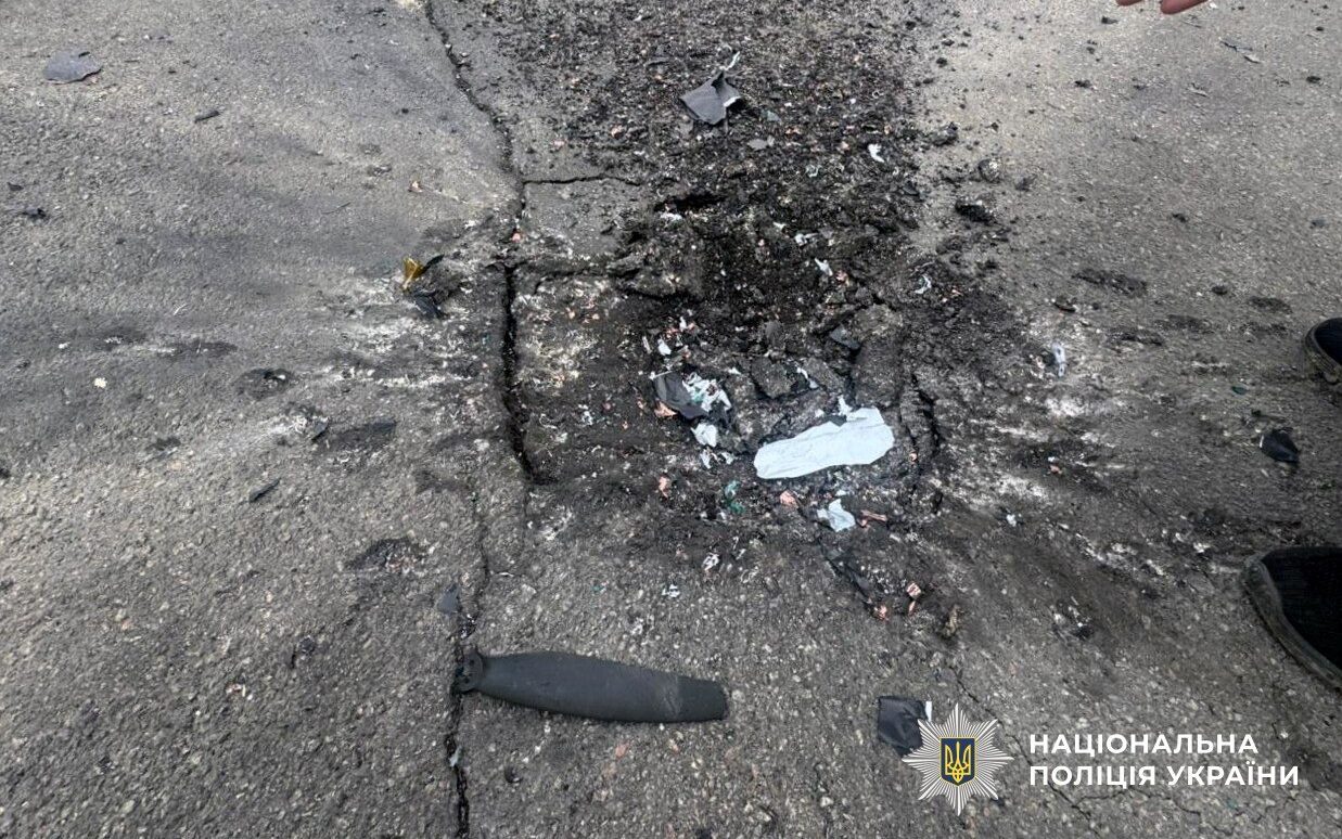 У Херсонській громаді росіяни дронами атакували блокпост та евакуаційну машину …