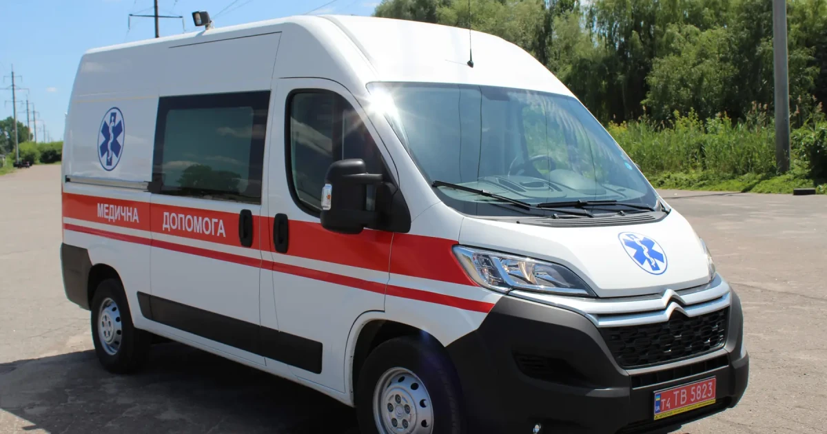 У Херсоні дрон поранив двох підлітків: лікарі борються за їхнє …