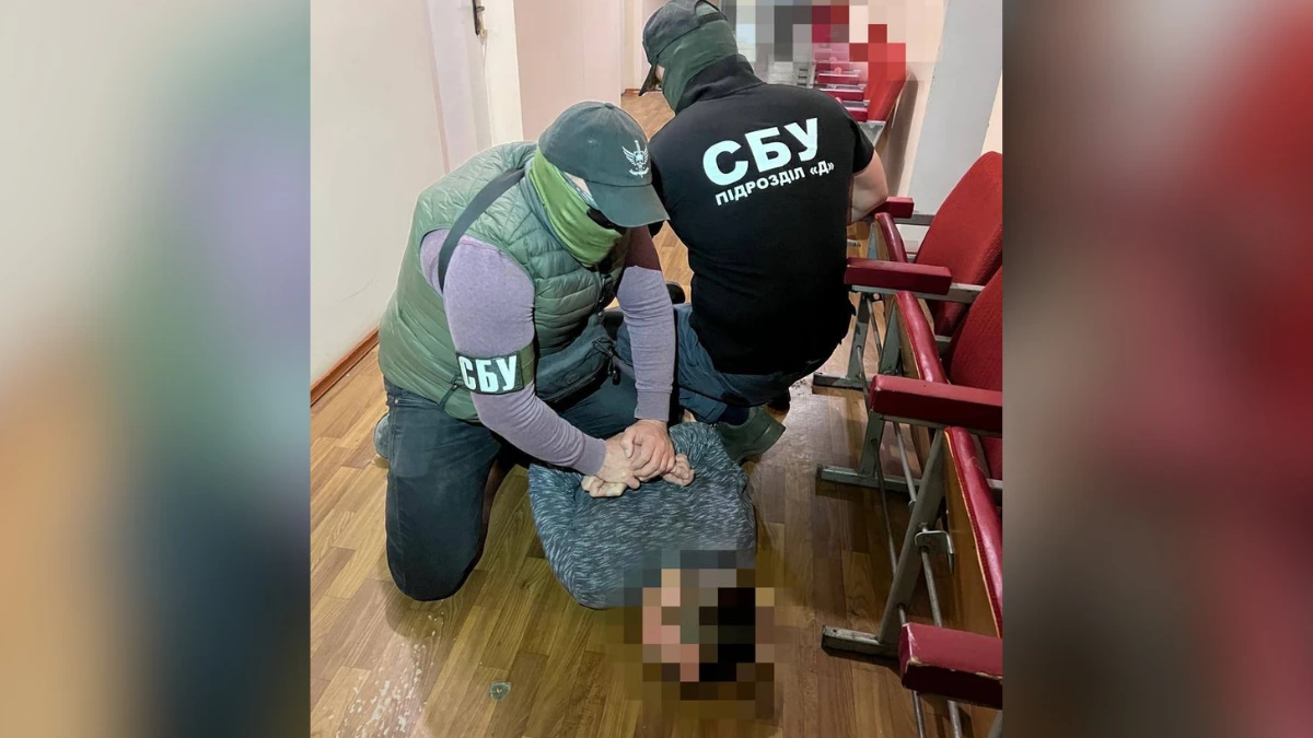 У Херсоні затримали посадовця міськради, якого підозрюють у вимаганні хабаря