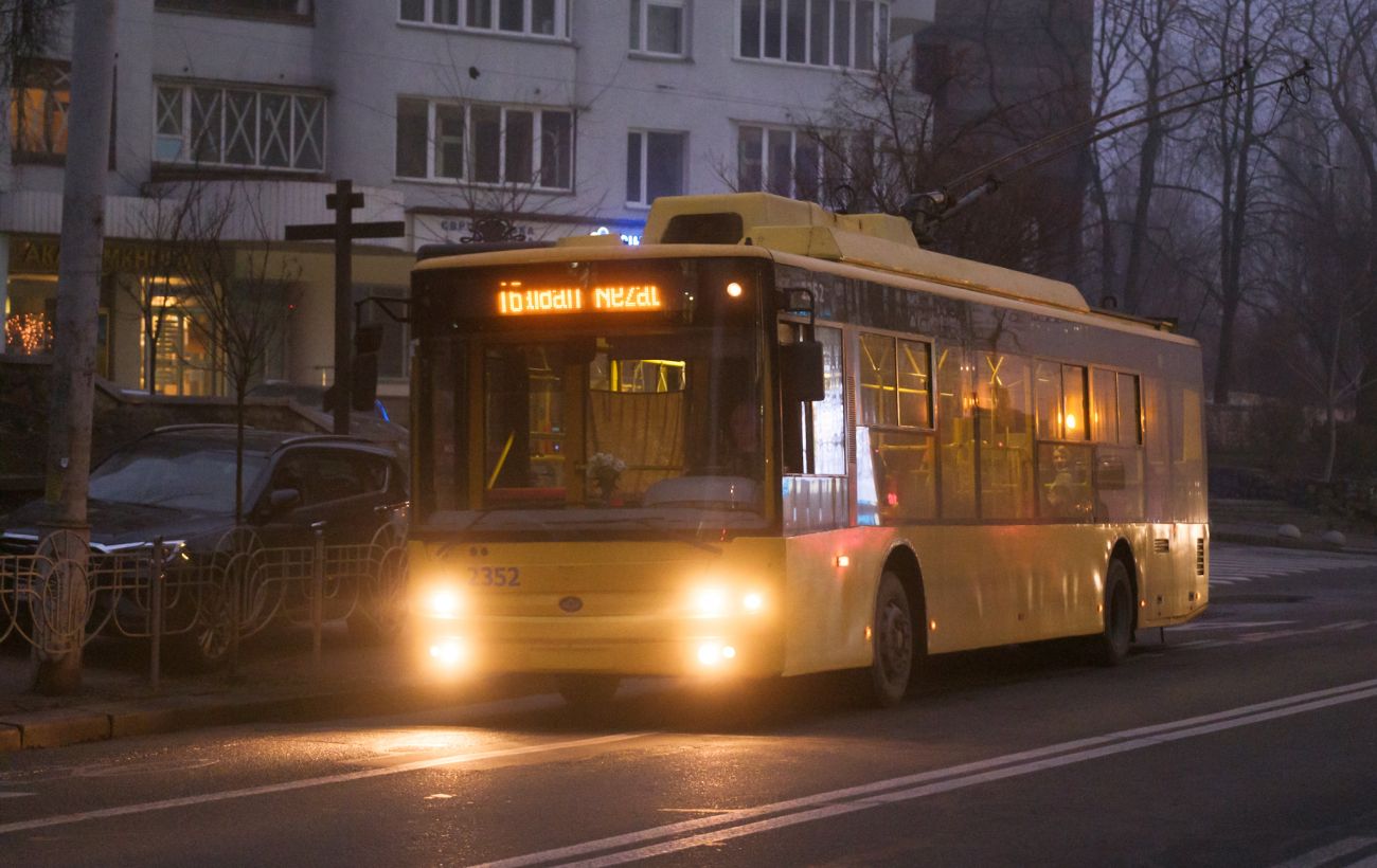 У Херсоні зупинили тролейбуси через небезпеку