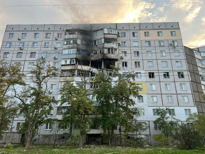 У Херсоні російський дрон атакував житловий будинок, поранено 15-річного підлітка