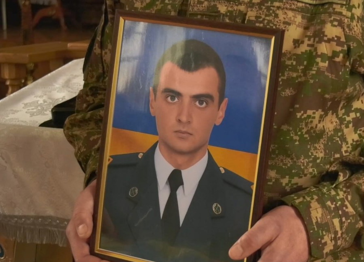 У Хмельницькому попрощалися із захисником Олексієм Марцінком