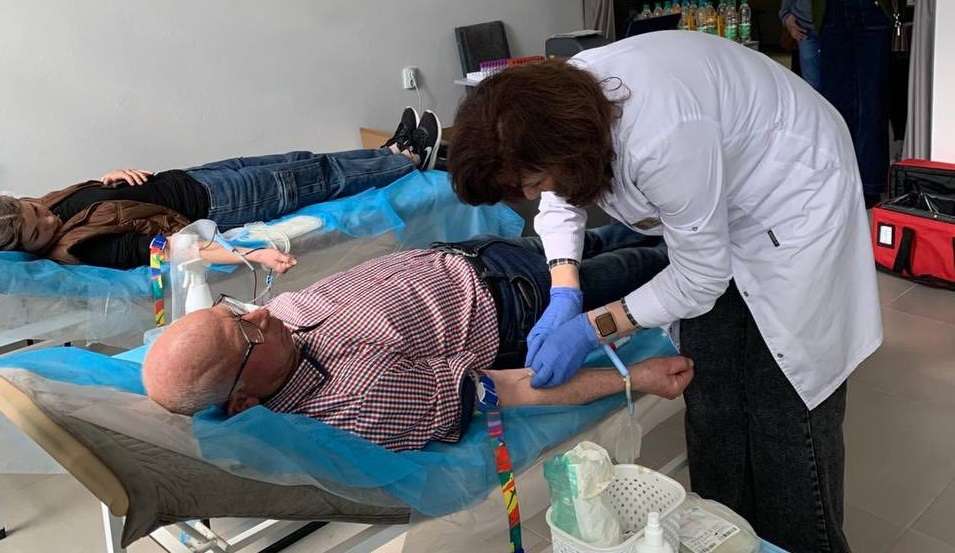 У Хоросткові люди здали 27 літрів крові