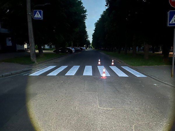 У Черкасах комунальники оновлюють дорожню розмітку