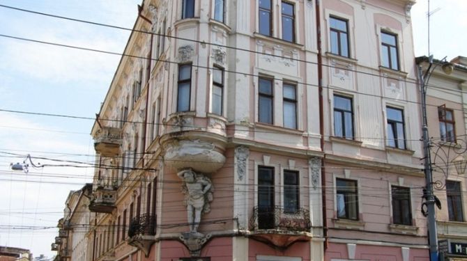 У Чернівцях власників будинку-пам'ятки зобов'язують укласти охоронні договори