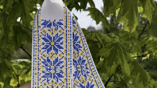 У Чернівцях вшанують полеглих захисників акцією "Вишита стрічка пам'яті"