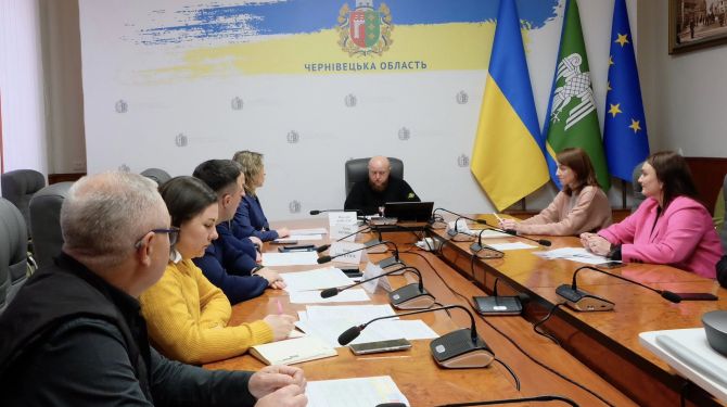 У Чернівцях облаштовують безбар'єрний маршрут для маломобільних мешканців