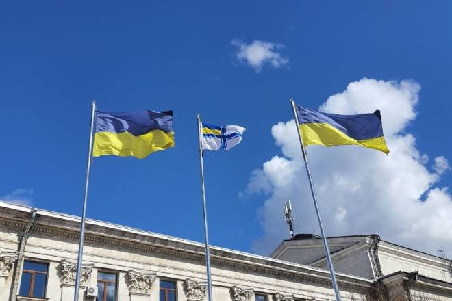 У Чернігові підняли Військово-Морський Прапор Збройних Сил України