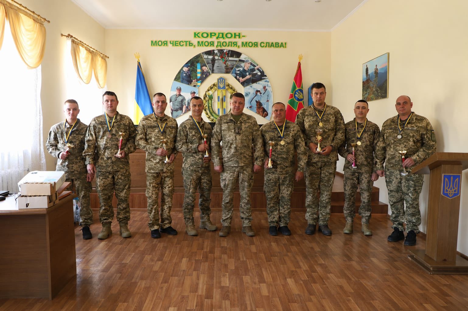 У Чопському прикордонному загоні обрали найкращих кінологів та їхніх службових …