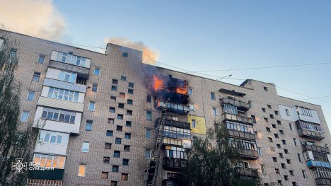 У Шостці вогнеборці ліквідували загоряння балконів 9-поверхівки