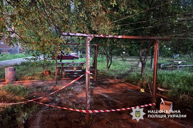 У дворі вибухнула граната: поліція Кривого Рогу розслідує обставини надзвичайної …