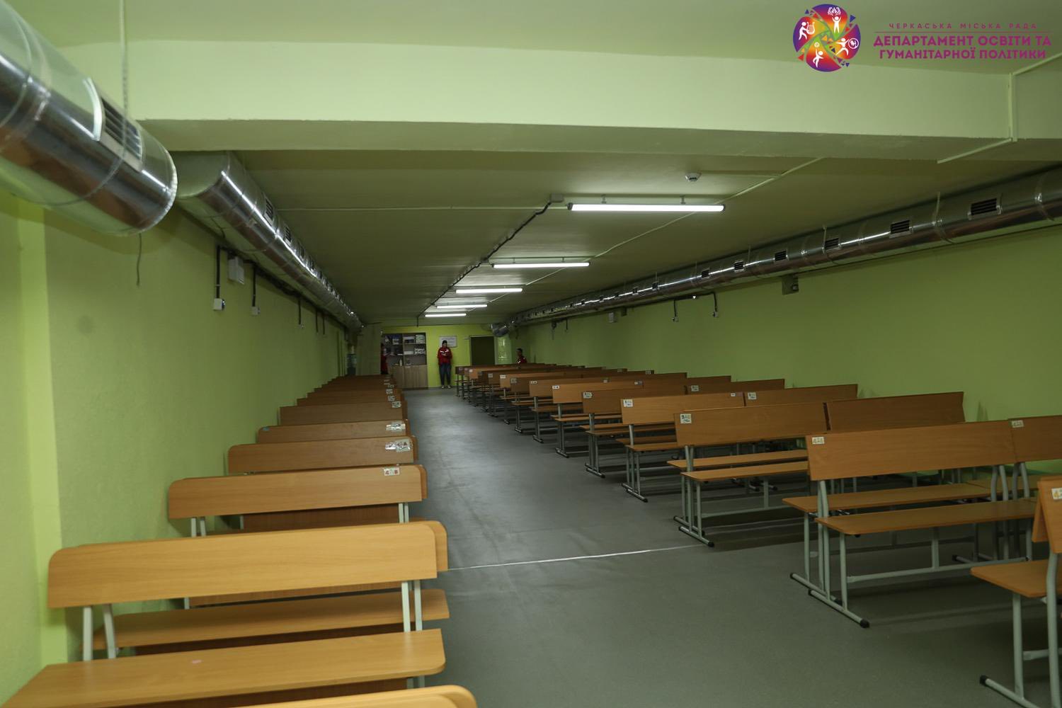 У двох черкаських школах працюють над облаштуванням укриттів