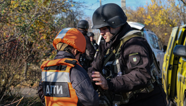 У зоні примусової евакуації на Донеччині залишається 36 дітей