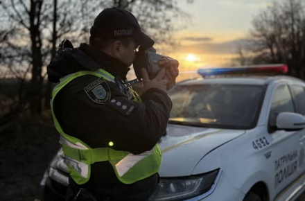 У квітні житомирські патрульні склали понад 1900 адмінматеріалів на шанувальників …