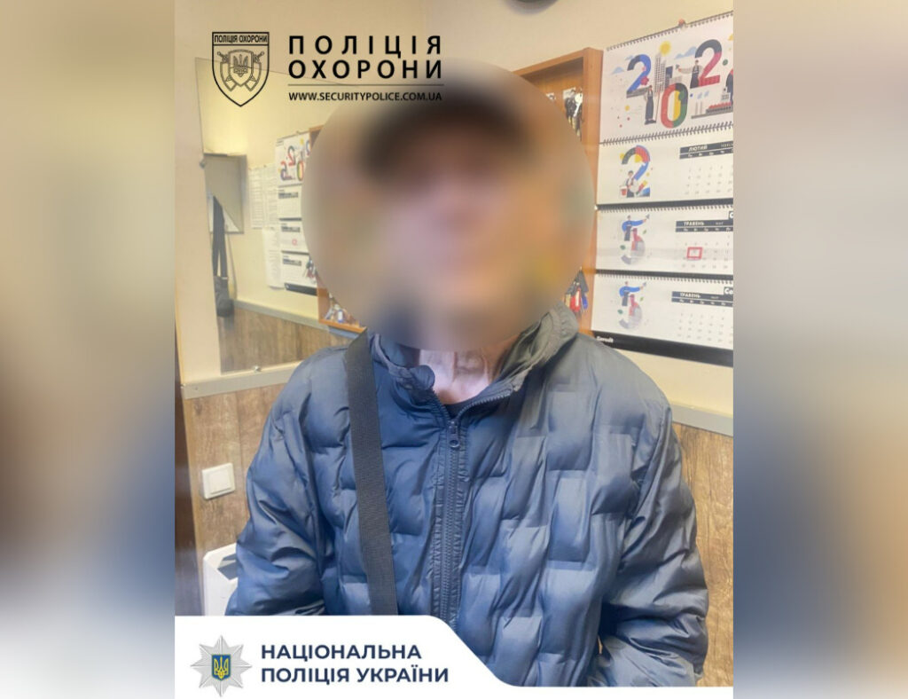 У магазинi Кропивницького чоловiк намагався викрасти товар