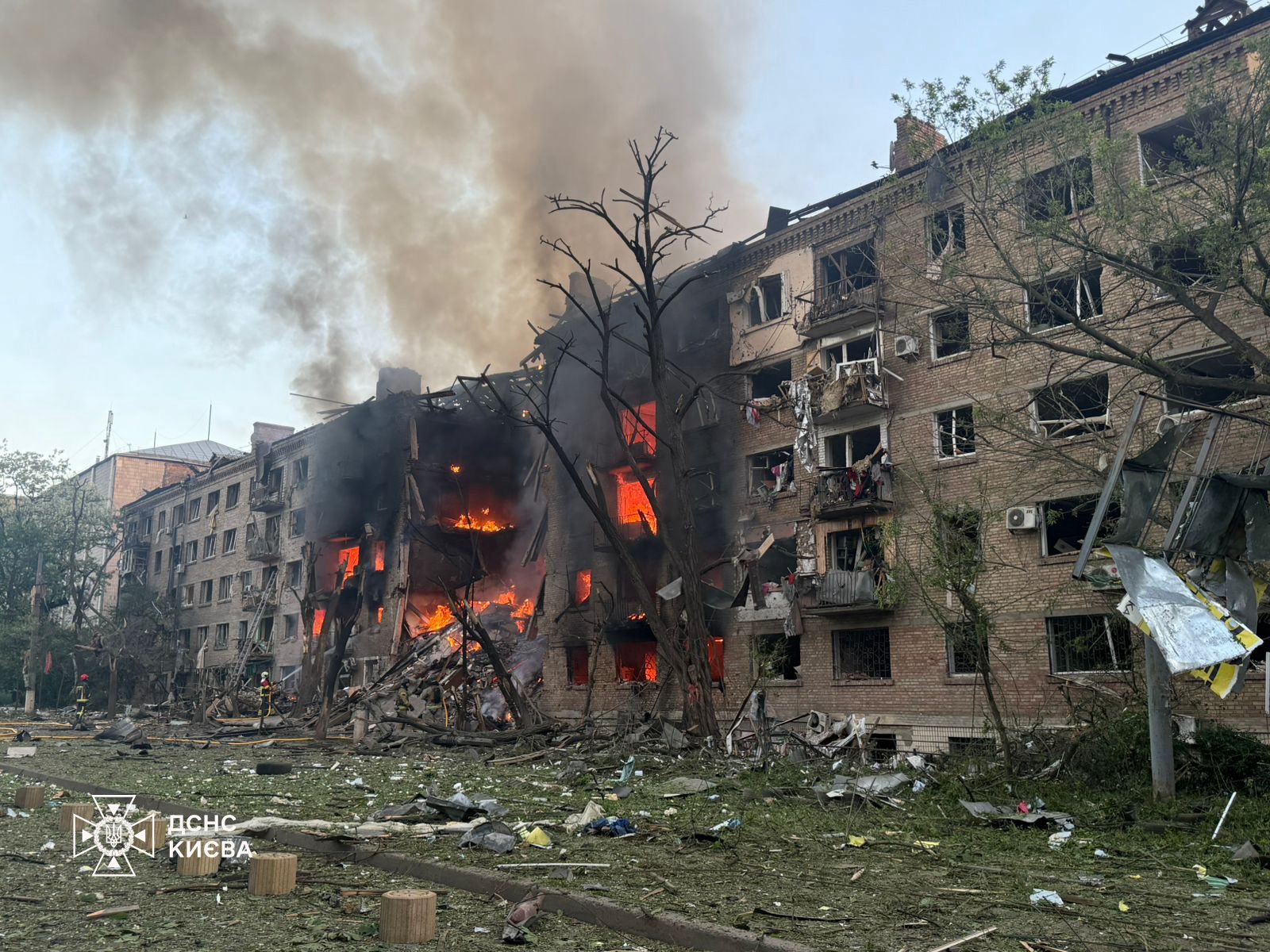 У мережі з’явилися нові кадри удару «Орєшніком» по Білоцерківському району …