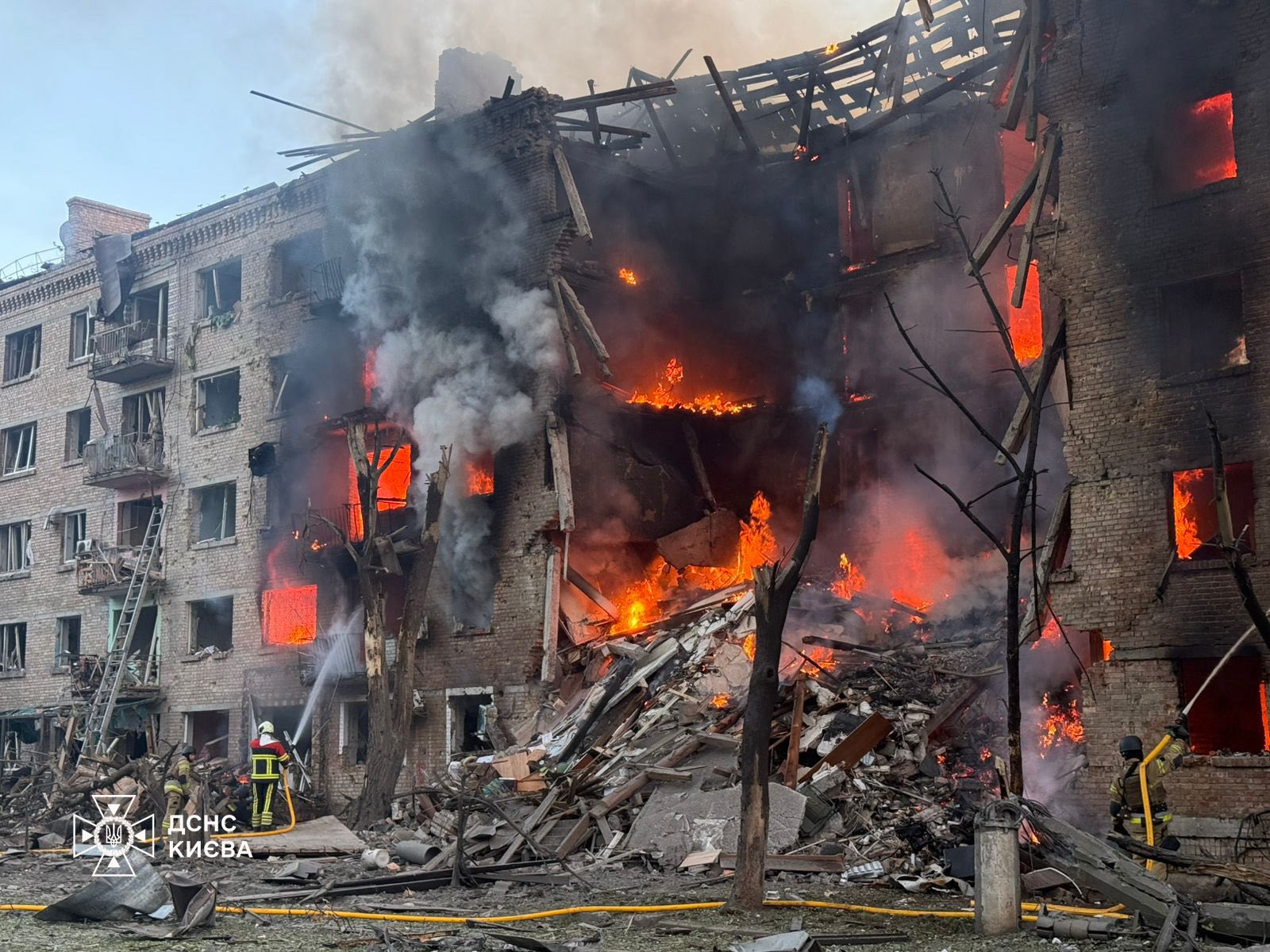 У мережі показали перші хвилини після масованої атаки РФ на …