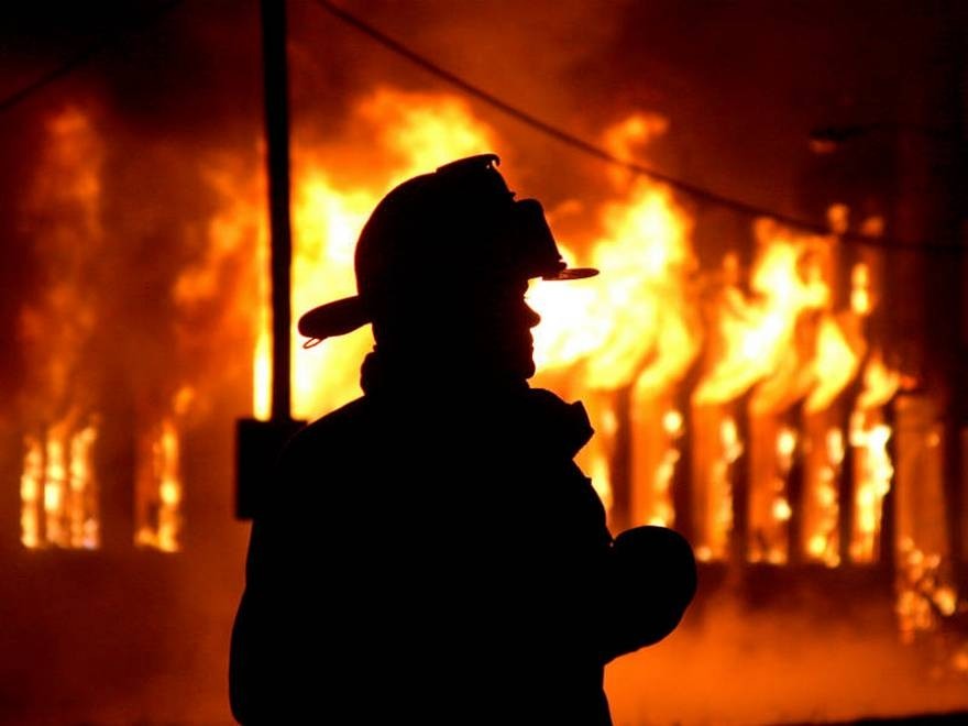У пожежі в Ізюмському районі загинула людина