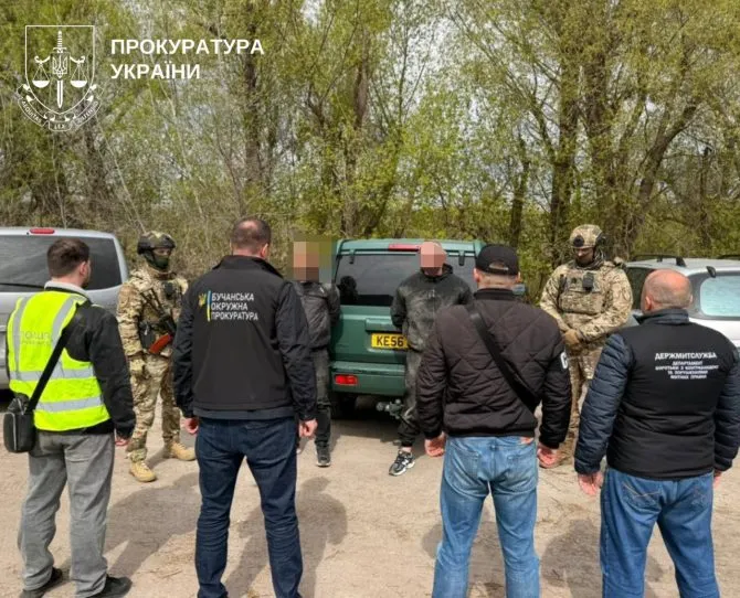 У прокуратурі підтвердили затримання в Ірпені чоловіків, які продавали автівки, …