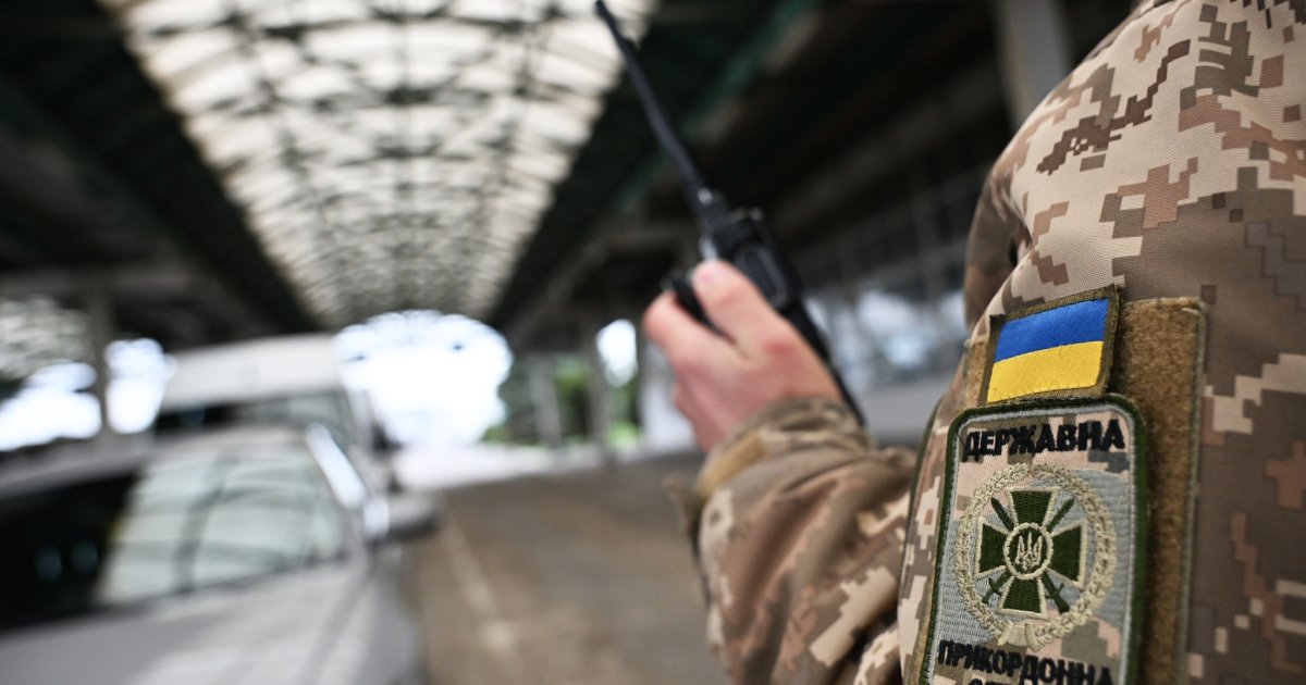 У пункті пропуску на Львівщині можливі затримки через ремонт дороги