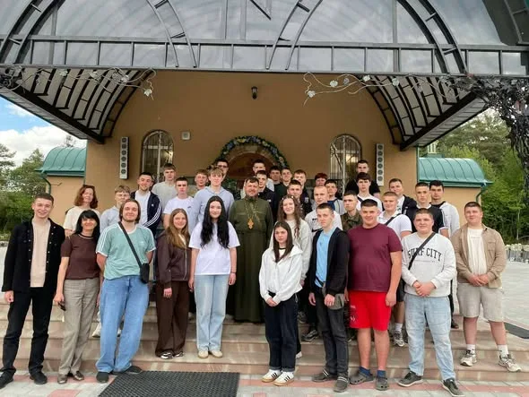 У храм-пантеон Святої Праведної Анни завітали здобувачі освіти з Кременецького …